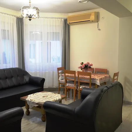 Henrietta - Violetta *