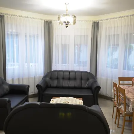 Henrietta - Violetta * Hajdúszoboszló