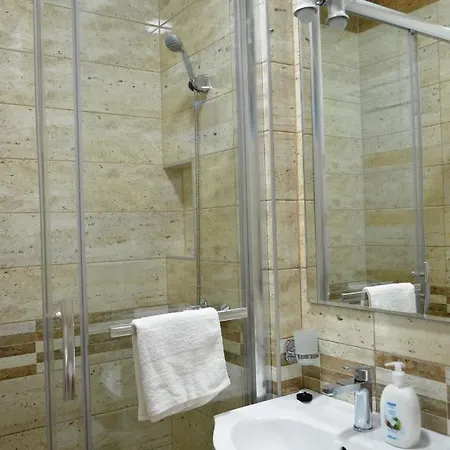 בית הארחה Henrietta - Violetta Hajdúszoboszló