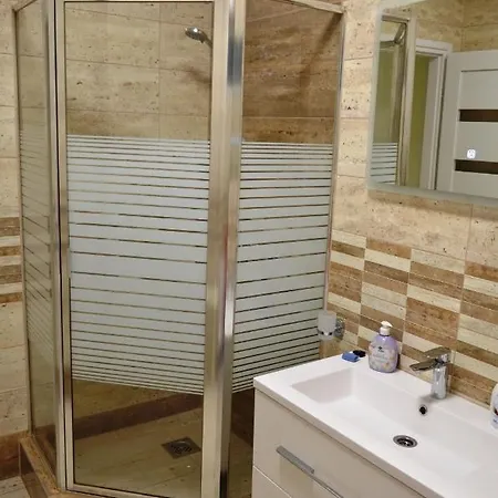 Henrietta - Violetta בית הארחה Hajdúszoboszló